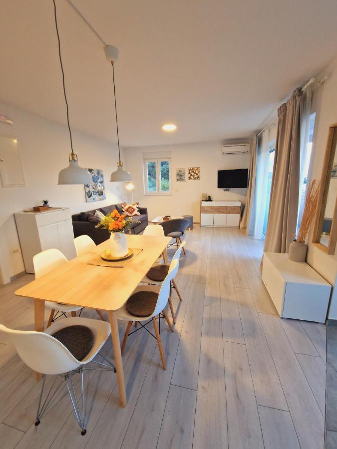 Apartments Nina 라브 외부 사진