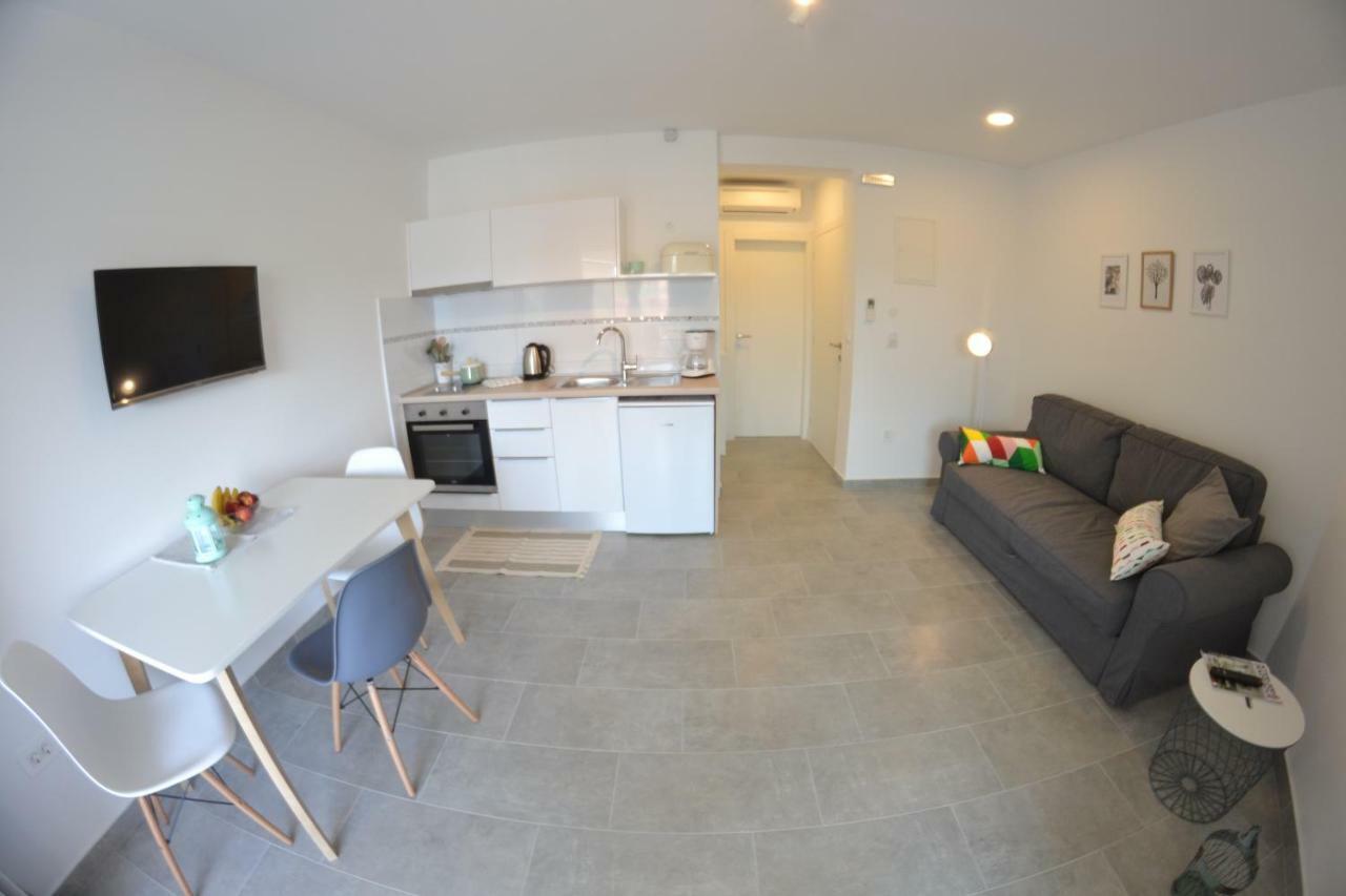 Apartments Nina 라브 외부 사진