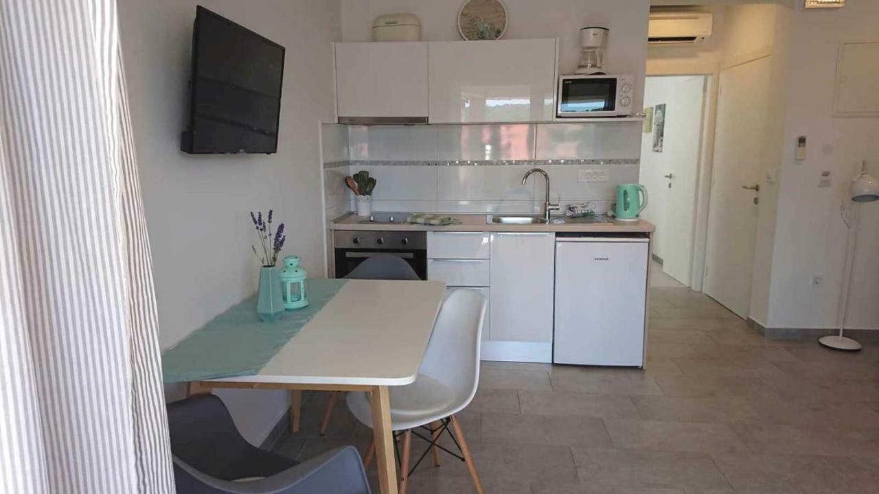 Apartments Nina 라브 외부 사진